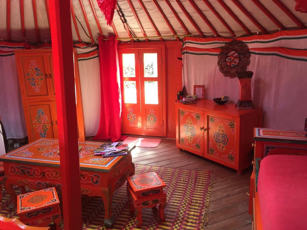 Au Soleil Mongol Bed and Breakfast Sorède Exteriör bild
